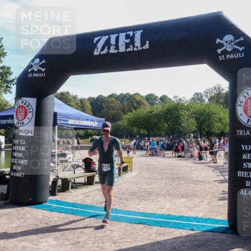 08.09.2024 - Stadtparktriathlon Luisa Fischer http://msf.ph/oto/7036811 08.09.2024 11:37:22 Ziel 382, 403 meine-sportfotos.de