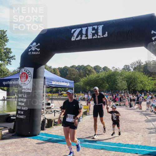 08.09.2024 - Stadtparktriathlon Luisa Fischer http://msf.ph/oto/7036822 08.09.2024 11:37:30 Ziel 299, 335, 343, 382, 396 meine-sportfotos.de