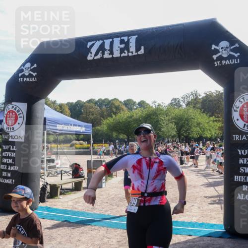 08.09.2024 - Stadtparktriathlon Luisa Fischer http://msf.ph/oto/7036833 08.09.2024 11:37:34 Ziel 299, 335, 343, 382, 396 meine-sportfotos.de