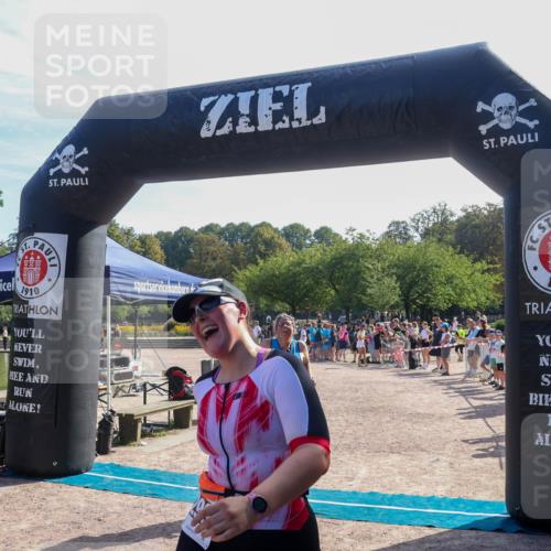 08.09.2024 - Stadtparktriathlon Luisa Fischer http://msf.ph/oto/7036834 08.09.2024 11:37:34 Ziel 299, 335, 343, 382, 396 meine-sportfotos.de