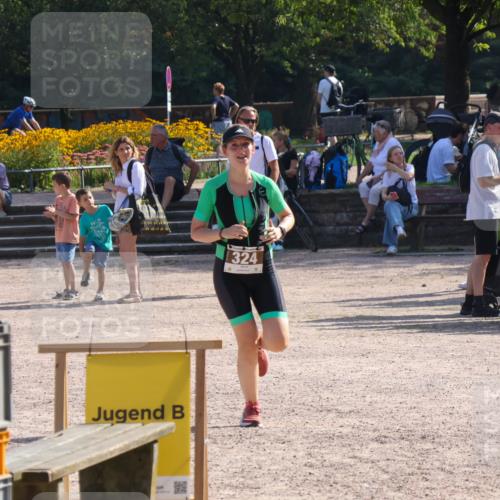 08.09.2024 - Stadtparktriathlon Luisa Fischer http://msf.ph/oto/7036839 08.09.2024 11:37:45 Ziel 324 meine-sportfotos.de
