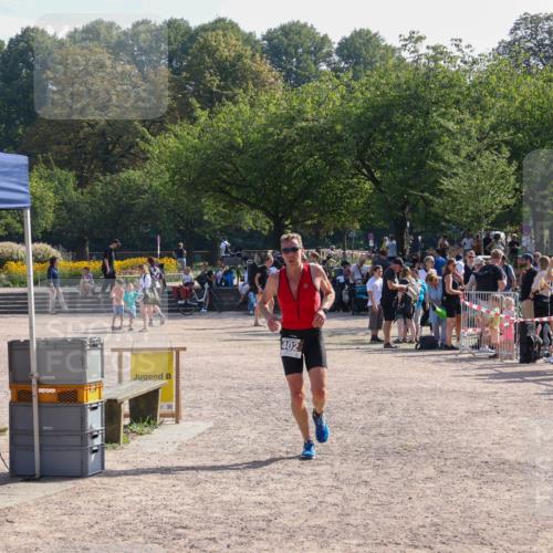 08.09.2024 - Stadtparktriathlon Luisa Fischer http://msf.ph/oto/7036855 08.09.2024 11:38:15 Ziel 402 meine-sportfotos.de