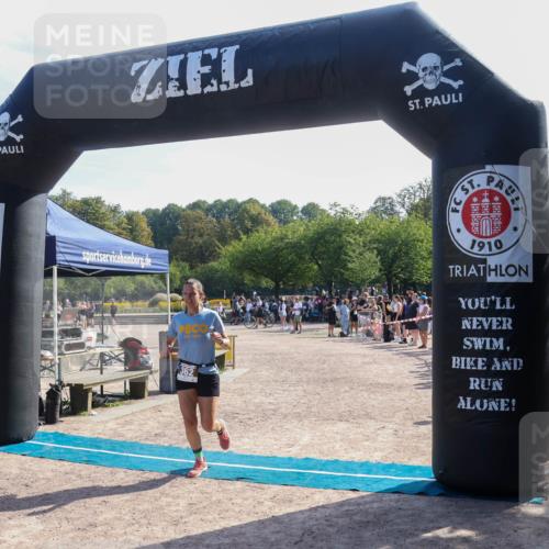 08.09.2024 - Stadtparktriathlon Luisa Fischer http://msf.ph/oto/7036869 08.09.2024 11:38:52 Ziel 362, 413 meine-sportfotos.de