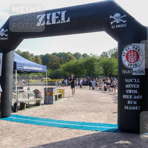 08.09.2024 - Stadtparktriathlon Luisa Fischer http://msf.ph/oto/7036871 08.09.2024 11:38:53 Ziel 362, 413 meine-sportfotos.de