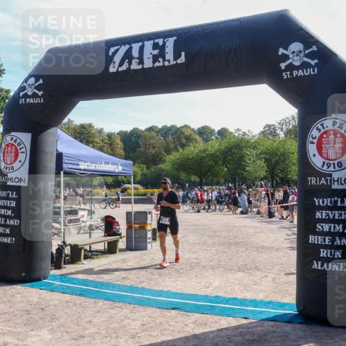 08.09.2024 - Stadtparktriathlon Luisa Fischer http://msf.ph/oto/7036883 08.09.2024 11:39:11 Ziel 428 meine-sportfotos.de
