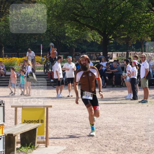 08.09.2024 - Stadtparktriathlon Luisa Fischer http://msf.ph/oto/7036921 08.09.2024 11:40:27 Ziel 399 meine-sportfotos.de