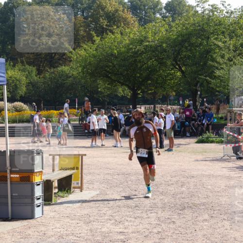 08.09.2024 - Stadtparktriathlon Luisa Fischer http://msf.ph/oto/7036923 08.09.2024 11:40:28 Ziel 399 meine-sportfotos.de