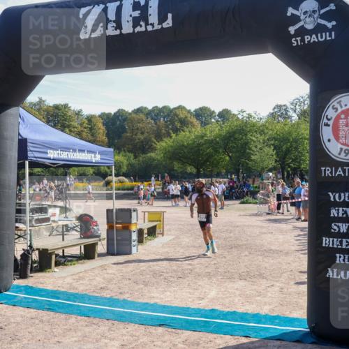 08.09.2024 - Stadtparktriathlon Luisa Fischer http://msf.ph/oto/7036925 08.09.2024 11:40:29 Ziel 399 meine-sportfotos.de