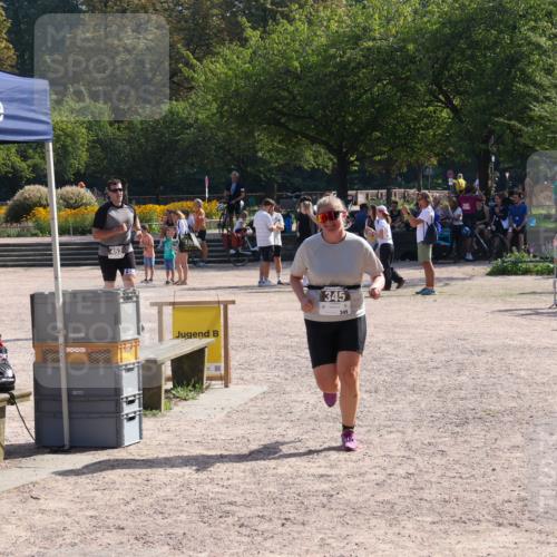 08.09.2024 - Stadtparktriathlon Luisa Fischer http://msf.ph/oto/7036929 08.09.2024 11:40:46 Ziel 345, 452 meine-sportfotos.de