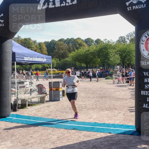 08.09.2024 - Stadtparktriathlon Luisa Fischer http://msf.ph/oto/7036933 08.09.2024 11:40:48 Ziel 345, 452 meine-sportfotos.de