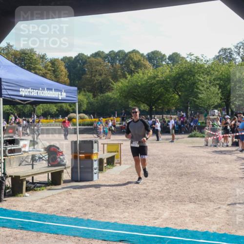 08.09.2024 - Stadtparktriathlon Luisa Fischer http://msf.ph/oto/7036938 08.09.2024 11:40:50 Ziel 345, 452 meine-sportfotos.de