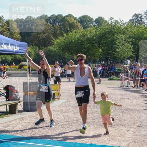 08.09.2024 - Stadtparktriathlon Luisa Fischer http://msf.ph/oto/7036956 08.09.2024 11:41:18 Ziel 265, 392, 405, 416 meine-sportfotos.de