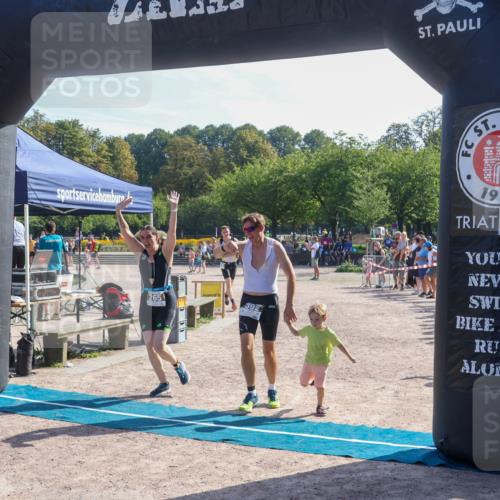08.09.2024 - Stadtparktriathlon Luisa Fischer http://msf.ph/oto/7036957 08.09.2024 11:41:19 Ziel 265, 392, 405, 416 meine-sportfotos.de