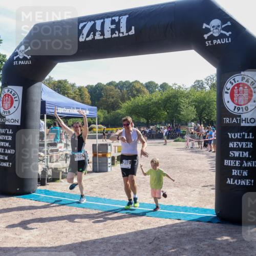 08.09.2024 - Stadtparktriathlon Luisa Fischer http://msf.ph/oto/7036958 08.09.2024 11:41:19 Ziel 265, 392, 405, 416 meine-sportfotos.de