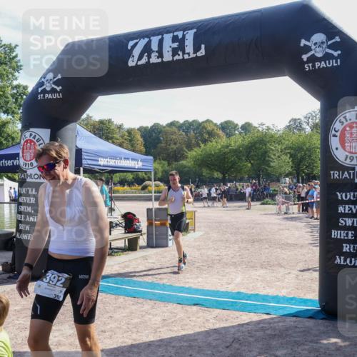 08.09.2024 - Stadtparktriathlon Luisa Fischer http://msf.ph/oto/7036964 08.09.2024 11:41:21 Ziel 265, 392, 405, 416 meine-sportfotos.de