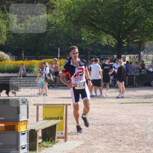 08.09.2024 - Stadtparktriathlon Luisa Fischer http://msf.ph/oto/7036967 08.09.2024 11:41:31 Ziel 448 meine-sportfotos.de