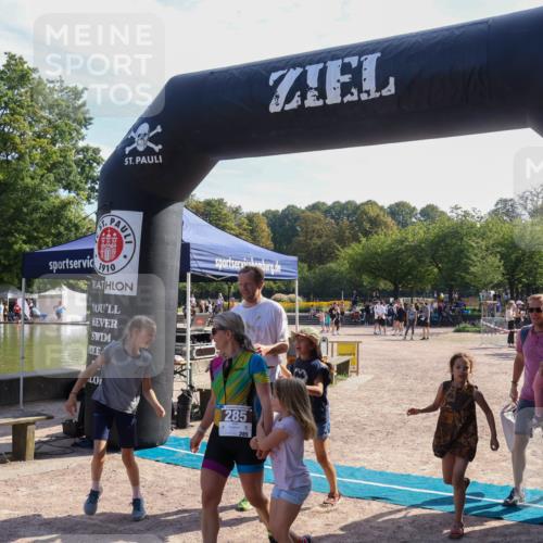 08.09.2024 - Stadtparktriathlon Luisa Fischer http://msf.ph/oto/7037006 08.09.2024 11:42:10 Ziel 285, 440 meine-sportfotos.de
