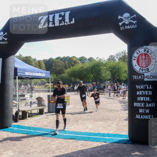 08.09.2024 - Stadtparktriathlon Luisa Fischer http://msf.ph/oto/7037030 08.09.2024 11:42:42 Ziel 385, 432 meine-sportfotos.de
