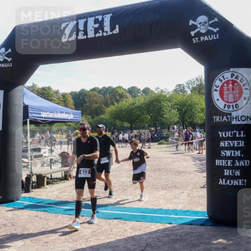 08.09.2024 - Stadtparktriathlon Luisa Fischer http://msf.ph/oto/7037032 08.09.2024 11:42:43 Ziel 385, 432 meine-sportfotos.de