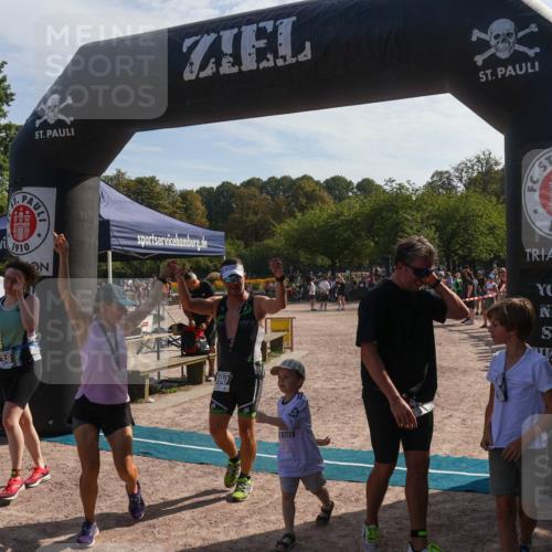 08.09.2024 - Stadtparktriathlon Luisa Fischer http://msf.ph/oto/7037038 08.09.2024 11:43:02 Ziel 338, 390, 455 meine-sportfotos.de