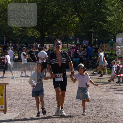 08.09.2024 - Stadtparktriathlon Luisa Fischer http://msf.ph/oto/7037049 08.09.2024 11:43:59 Ziel 447 meine-sportfotos.de