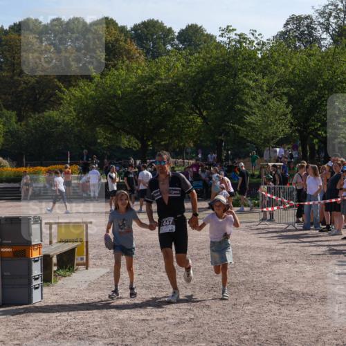 08.09.2024 - Stadtparktriathlon Luisa Fischer http://msf.ph/oto/7037053 08.09.2024 11:44:00 Ziel 447 meine-sportfotos.de