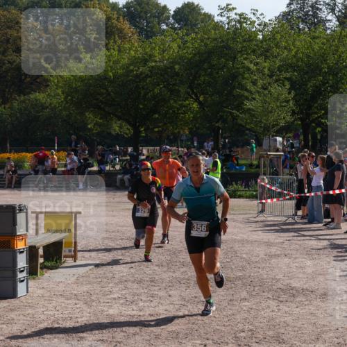 08.09.2024 - Stadtparktriathlon Luisa Fischer http://msf.ph/oto/7037064 08.09.2024 11:44:20 Ziel 329, 347, 356 meine-sportfotos.de