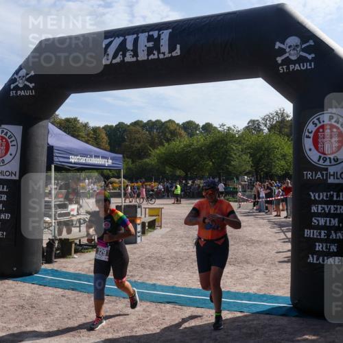 08.09.2024 - Stadtparktriathlon Luisa Fischer http://msf.ph/oto/7037076 08.09.2024 11:44:24 Ziel 329, 347, 356 meine-sportfotos.de