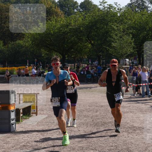 08.09.2024 - Stadtparktriathlon Luisa Fischer http://msf.ph/oto/7037080 08.09.2024 11:44:35 Ziel 354, 420, 434 meine-sportfotos.de