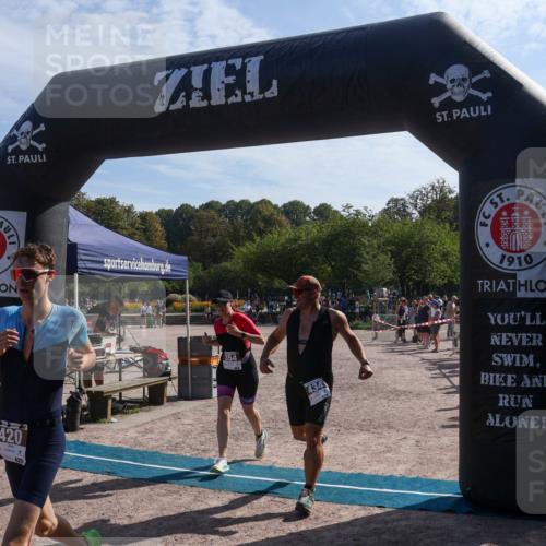 08.09.2024 - Stadtparktriathlon Luisa Fischer http://msf.ph/oto/7037084 08.09.2024 11:44:37 Ziel 354, 420, 434 meine-sportfotos.de