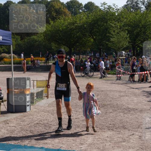 08.09.2024 - Stadtparktriathlon Luisa Fischer http://msf.ph/oto/7037088 08.09.2024 11:44:57 Ziel 458 meine-sportfotos.de