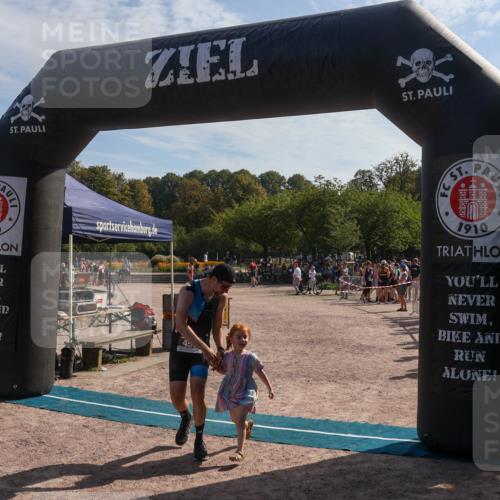 08.09.2024 - Stadtparktriathlon Luisa Fischer http://msf.ph/oto/7037089 08.09.2024 11:44:58 Ziel 458 meine-sportfotos.de