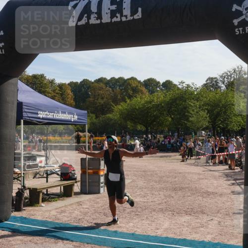 08.09.2024 - Stadtparktriathlon Luisa Fischer http://msf.ph/oto/7037106 08.09.2024 11:46:12 Ziel 417 meine-sportfotos.de