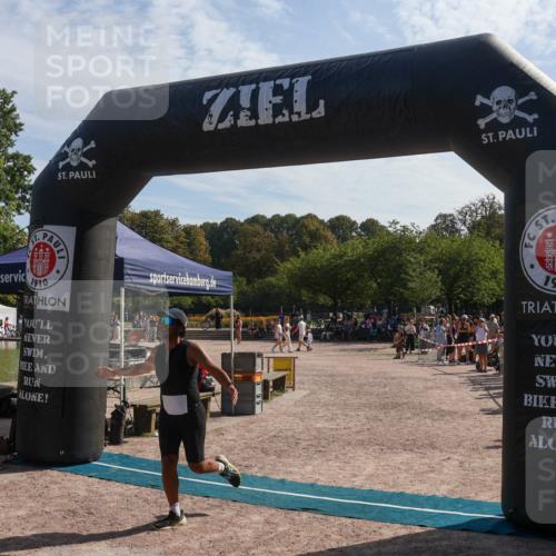 08.09.2024 - Stadtparktriathlon Luisa Fischer http://msf.ph/oto/7037108 08.09.2024 11:46:13 Ziel 417 meine-sportfotos.de