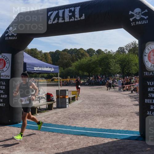 08.09.2024 - Stadtparktriathlon Luisa Fischer http://msf.ph/oto/7037118 08.09.2024 11:46:25 Ziel 372, 429 meine-sportfotos.de