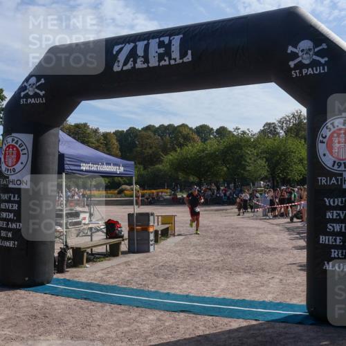 08.09.2024 - Stadtparktriathlon Luisa Fischer http://msf.ph/oto/7037120 08.09.2024 11:46:26 Ziel 372, 429 meine-sportfotos.de