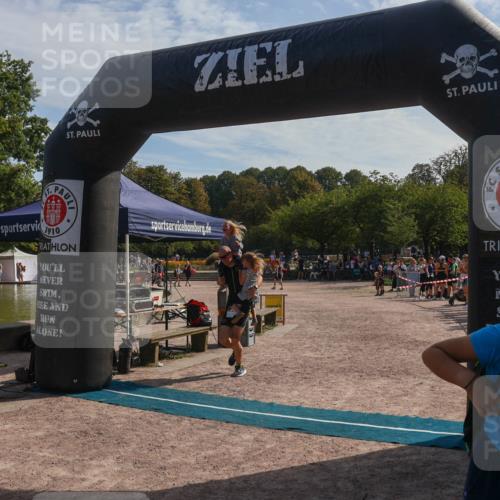 08.09.2024 - Stadtparktriathlon Luisa Fischer http://msf.ph/oto/7037127 08.09.2024 11:46:38 Ziel 366 meine-sportfotos.de