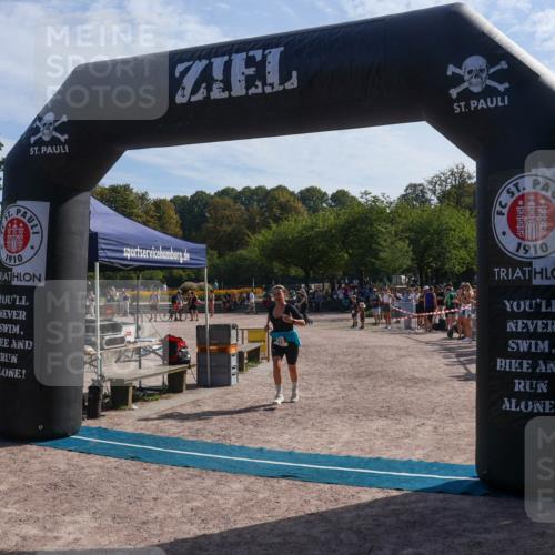 08.09.2024 - Stadtparktriathlon Luisa Fischer http://msf.ph/oto/7037156 08.09.2024 11:47:05 Ziel 315, 375, 444, 471 meine-sportfotos.de