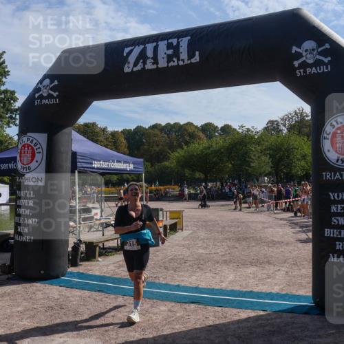 08.09.2024 - Stadtparktriathlon Luisa Fischer http://msf.ph/oto/7037160 08.09.2024 11:47:06 Ziel 315, 375, 471 meine-sportfotos.de