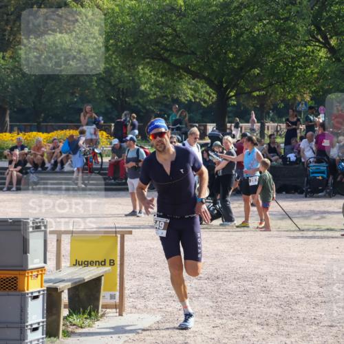 08.09.2024 - Stadtparktriathlon Luisa Fischer http://msf.ph/oto/7037177 08.09.2024 11:48:20 Ziel 549 meine-sportfotos.de