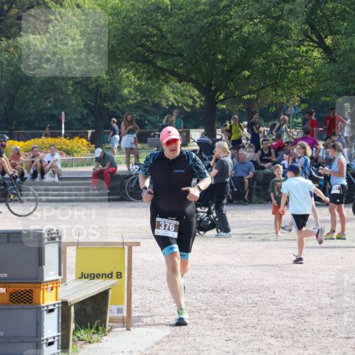 08.09.2024 - Stadtparktriathlon Luisa Fischer http://msf.ph/oto/7037184 08.09.2024 11:48:51 Ziel 376, 551 meine-sportfotos.de