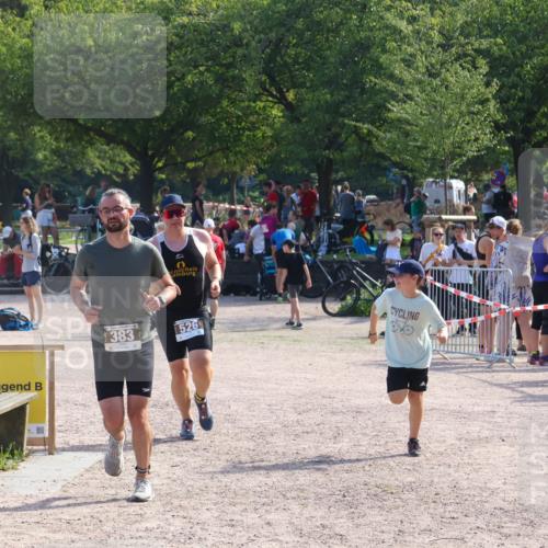08.09.2024 - Stadtparktriathlon Luisa Fischer http://msf.ph/oto/7037207 08.09.2024 11:49:06 Ziel 383, 526 meine-sportfotos.de