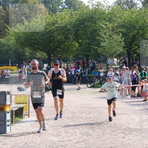 08.09.2024 - Stadtparktriathlon Luisa Fischer http://msf.ph/oto/7037208 08.09.2024 11:49:07 Ziel 383, 526 meine-sportfotos.de