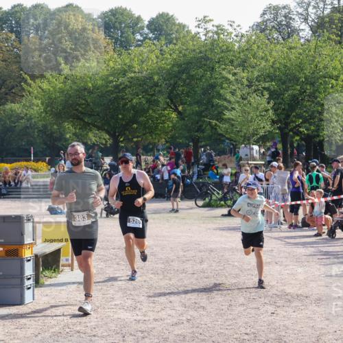 08.09.2024 - Stadtparktriathlon Luisa Fischer http://msf.ph/oto/7037209 08.09.2024 11:49:07 Ziel 383, 526 meine-sportfotos.de