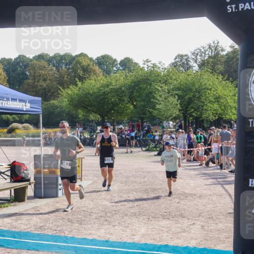 08.09.2024 - Stadtparktriathlon Luisa Fischer http://msf.ph/oto/7037211 08.09.2024 11:49:07 Ziel 383, 526 meine-sportfotos.de