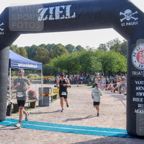 08.09.2024 - Stadtparktriathlon Luisa Fischer http://msf.ph/oto/7037215 08.09.2024 11:49:08 Ziel 383, 526 meine-sportfotos.de