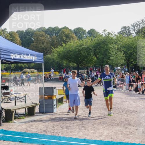 08.09.2024 - Stadtparktriathlon Luisa Fischer http://msf.ph/oto/7037236 08.09.2024 11:50:40 Ziel 535, 552 meine-sportfotos.de