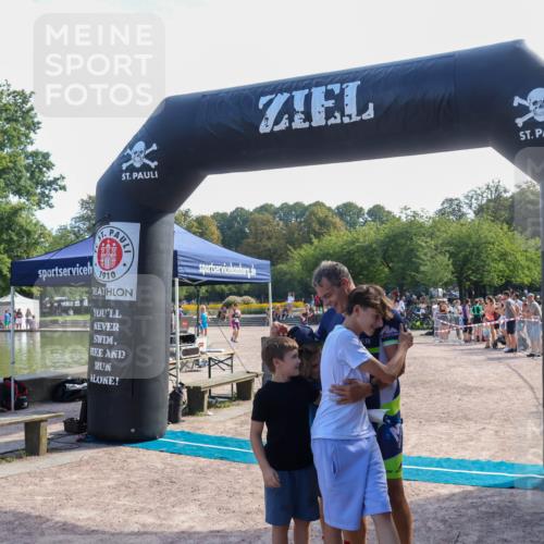 08.09.2024 - Stadtparktriathlon Luisa Fischer http://msf.ph/oto/7037249 08.09.2024 11:50:45 Ziel 535, 552 meine-sportfotos.de