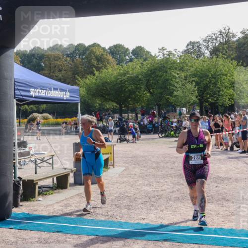 08.09.2024 - Stadtparktriathlon Luisa Fischer http://msf.ph/oto/7037255 08.09.2024 11:50:53 Ziel 276, 289 meine-sportfotos.de