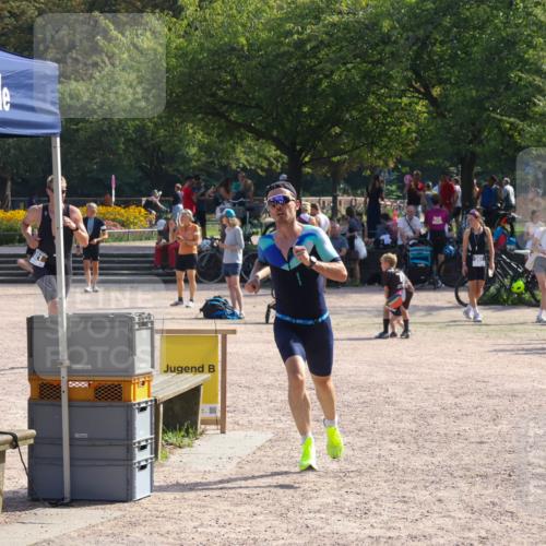 08.09.2024 - Stadtparktriathlon Luisa Fischer http://msf.ph/oto/7037290 08.09.2024 11:51:39 Ziel 550, 821 meine-sportfotos.de